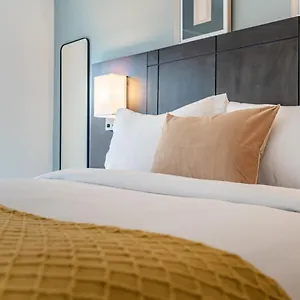 Kensington Place Apartments Toronto